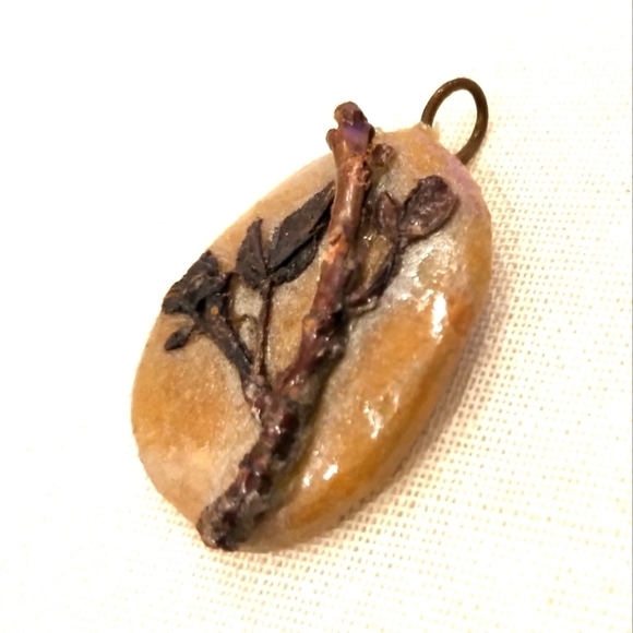 🍁2/30🍁Vntg Artisan handcrafted Natural Statement pendant Handmade lightweight - Picture 5 of 15